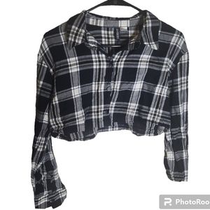 Divided by H& M cropped Black and White top size M